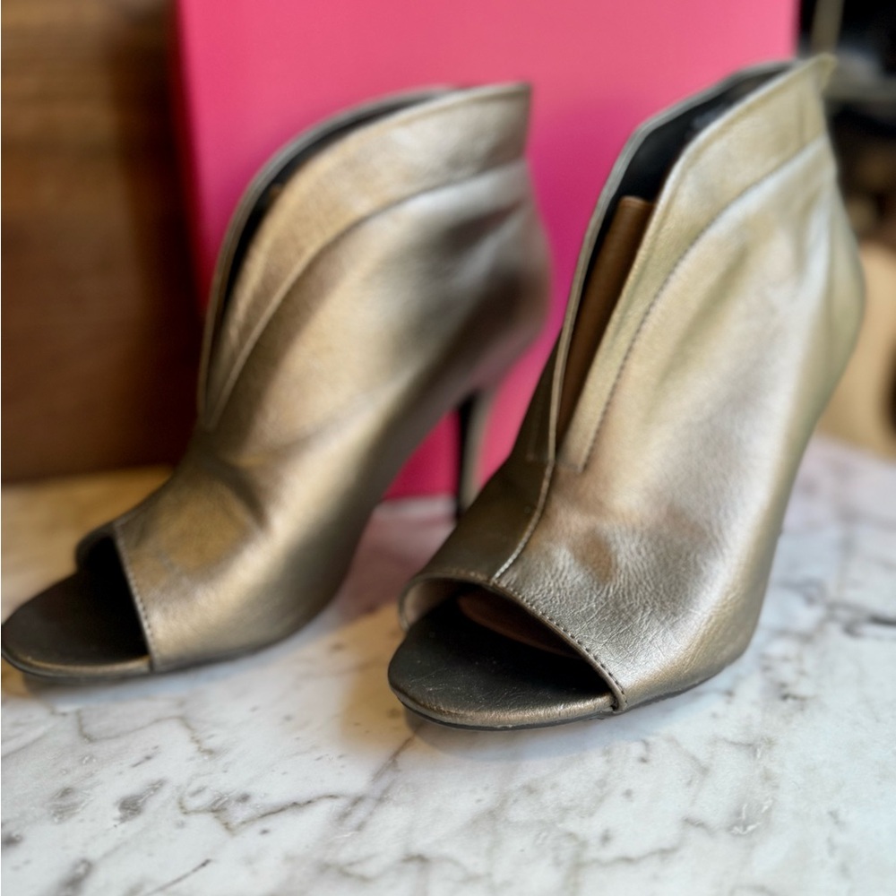 Madeline Breathe Easy Metallic Light Pewter Peep-Toe Heel Booties - Picture 13 of 14